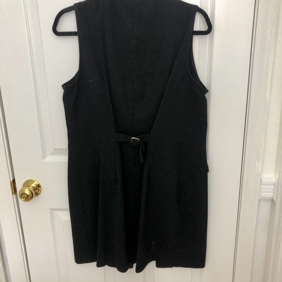 Classic buttons dress - Picture 3 of 3